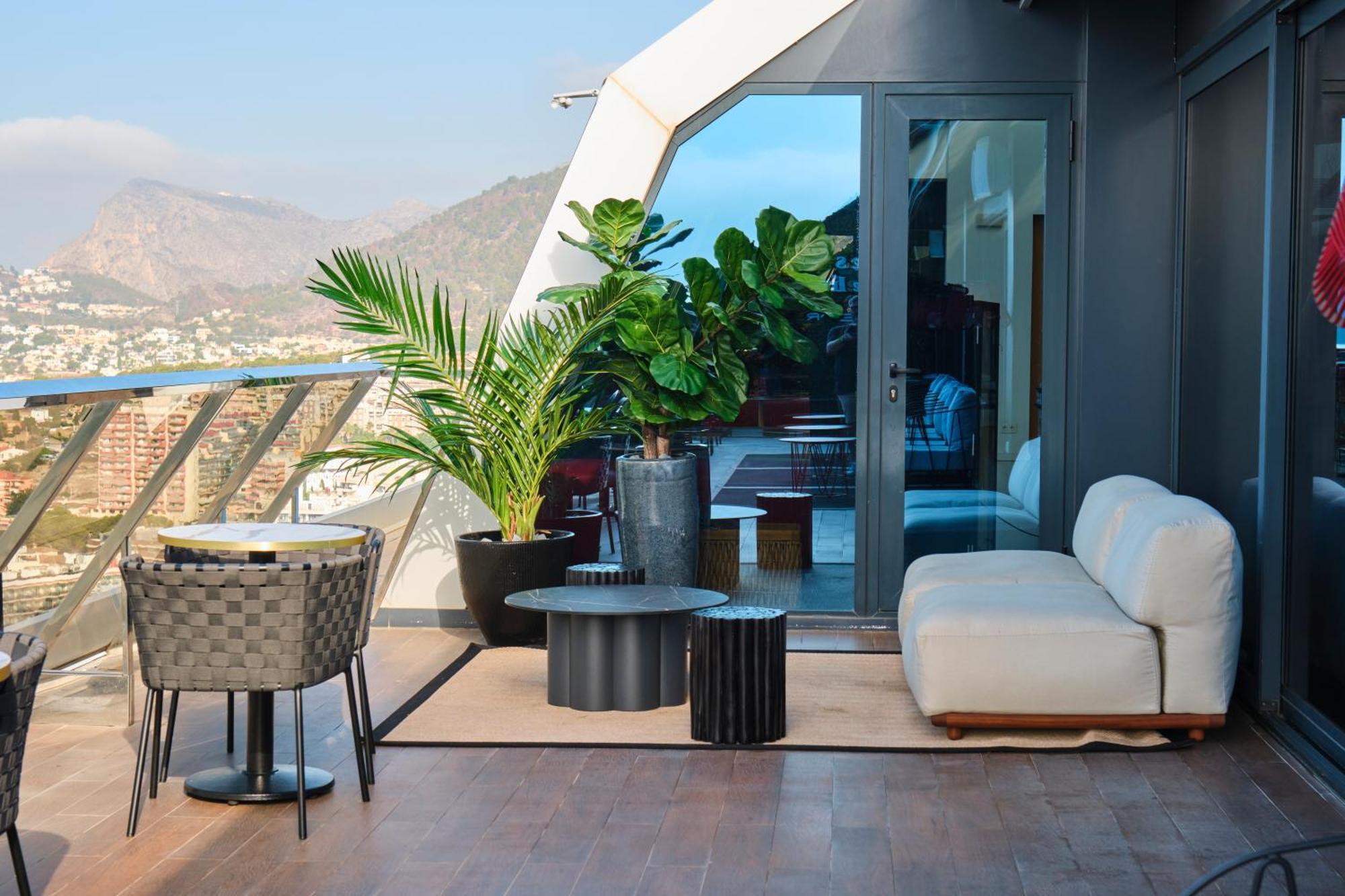 Estimar Calpe Suitopia Luaran gambar